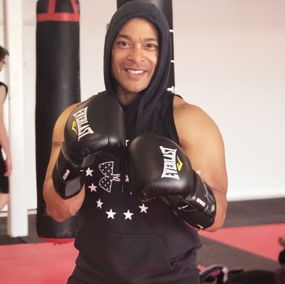 Meet your Posher, Edward - Picture 2 of 3